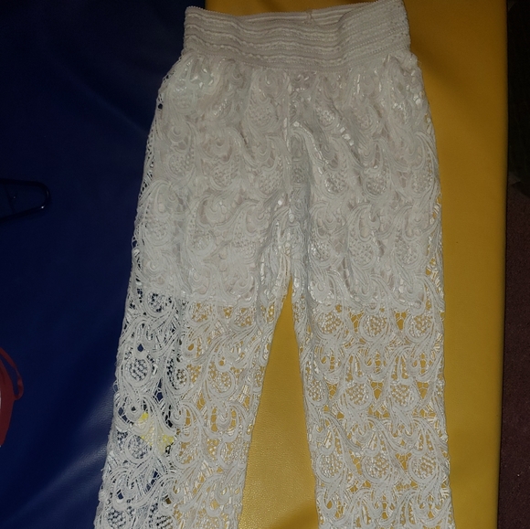 New muse lace pants size m/l - Picture 2 of 4